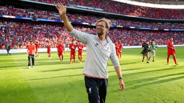 Klopp avalia chances na Premier League: “Liverpool não está distante dos times que brigam pelo título”