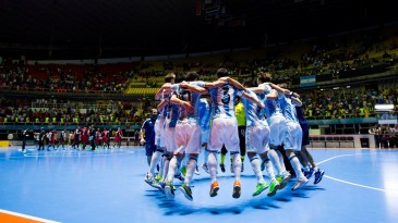 Deu tudo certo para a Argentina, que sobe um degrau como finalista de Copa do Mundo