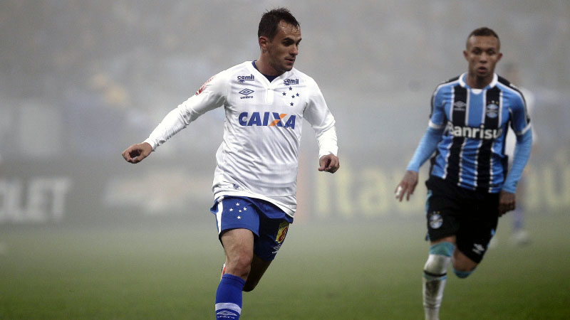 Porta dos desesperados no Brasileir&atilde;o, jog&atilde;o na Inglaterra e cl&aacute;ssico na Fran&ccedil;a e na It&aacute;lia