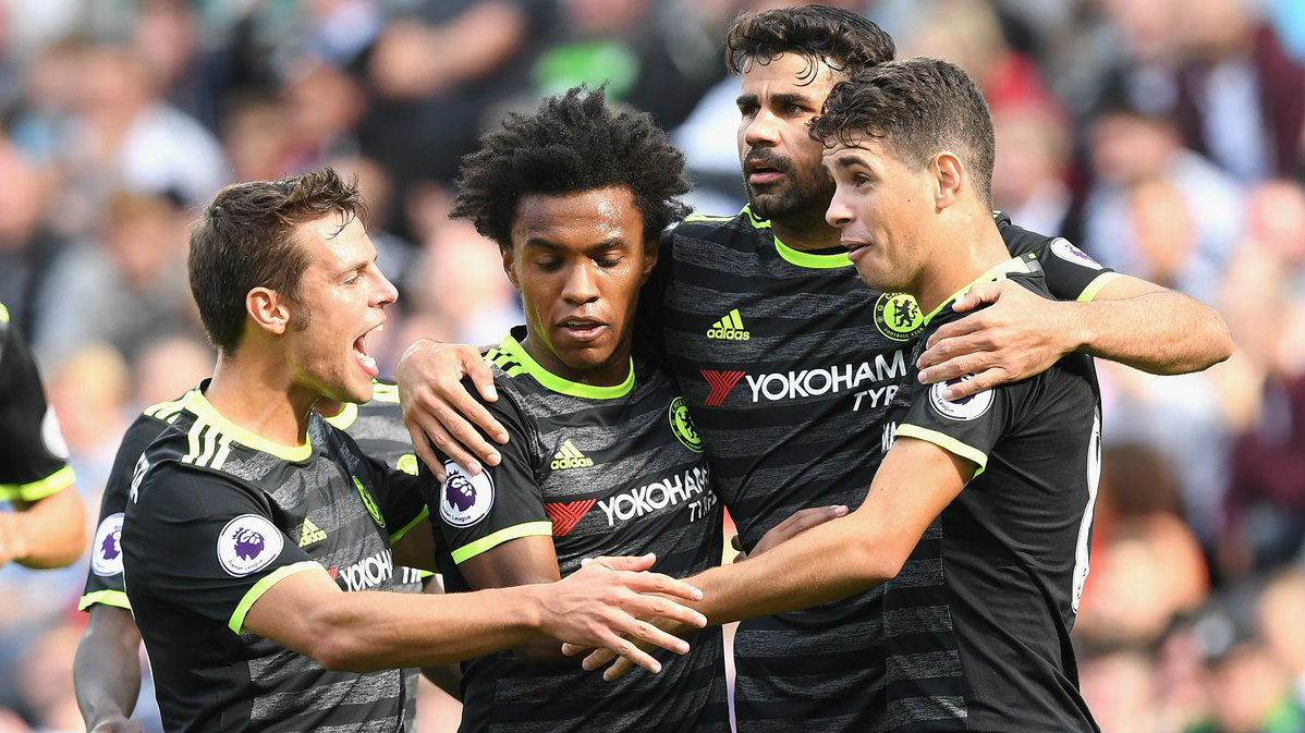 Diego Costa oscila de her&oacute;i a vil&atilde;o, Swansea vira em dois minutos e Chelsea empata