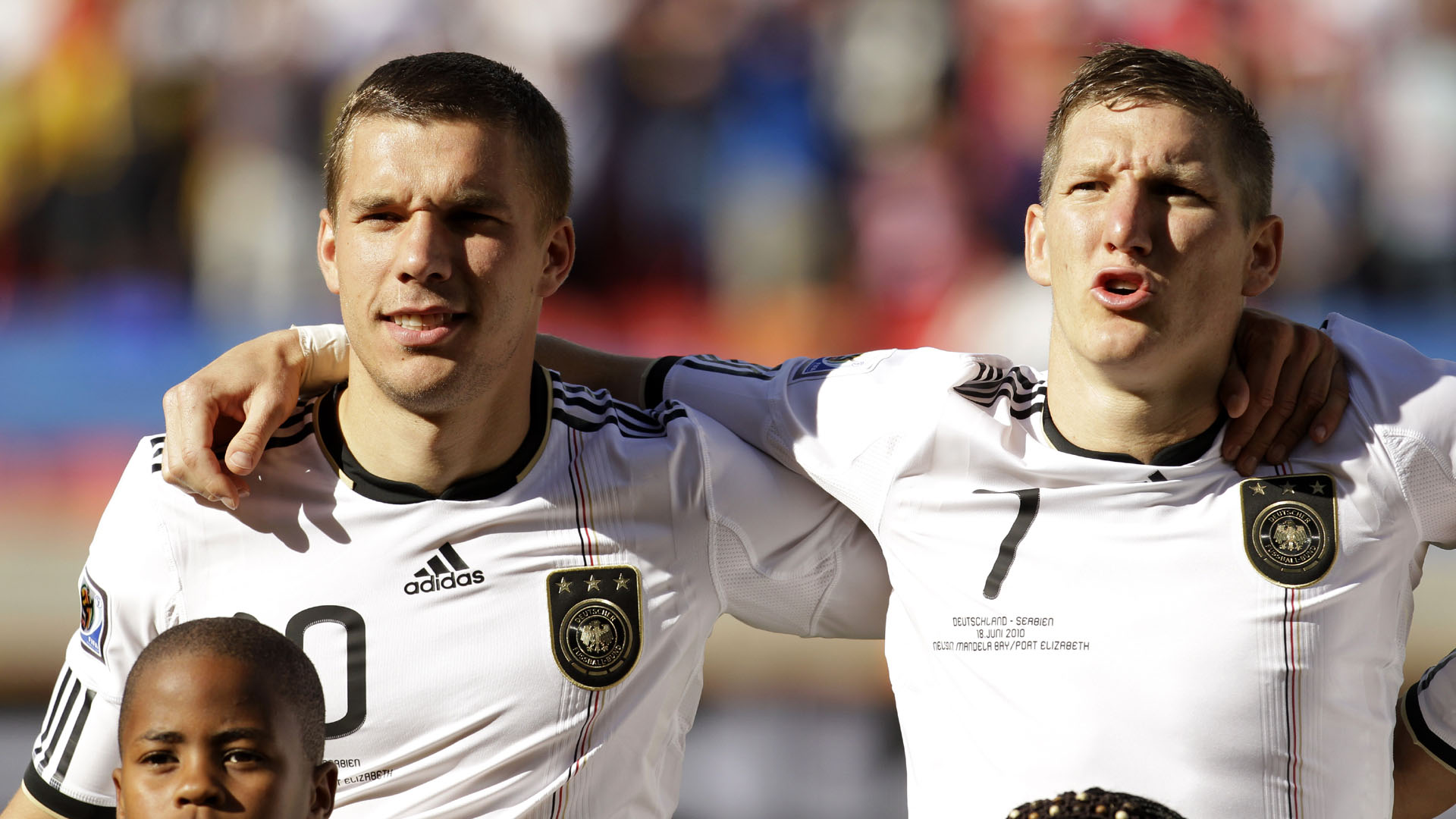 Podolski critica Mourinho pelo tratamento a Schweini: &ldquo;N&atilde;o &eacute; certo deixar algu&eacute;m como ele de lado&rdquo;