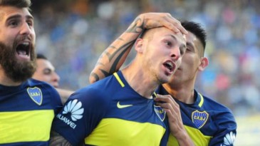Bomba no ângulo, gol de letra, assistência de calcanhar: Por 18 minutos, Benedetto virou Pelé