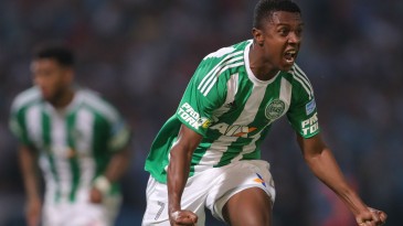 O Coritiba calou a multidão em Córdoba para arrancar uma classificação que parecia impossível