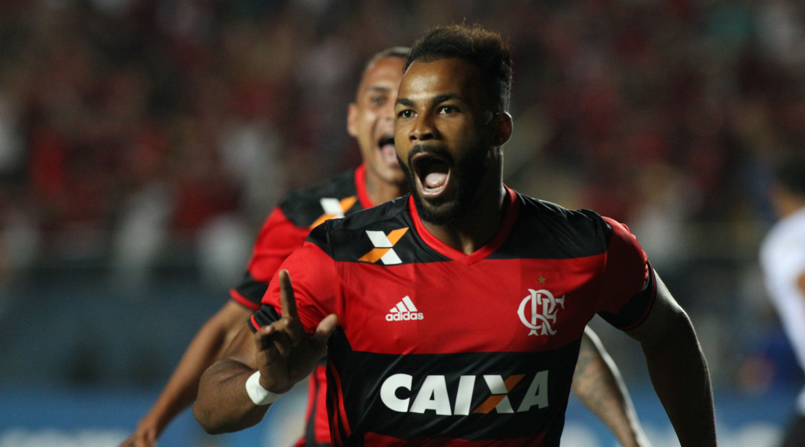 Em uma classifica&ccedil;&atilde;o na ra&ccedil;a, fica at&eacute; dif&iacute;cil de escolher o maior gola&ccedil;o do Flamengo