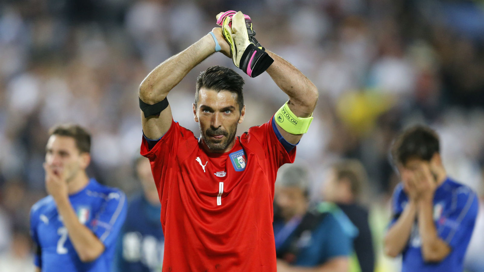 Buffon virou porta-voz do pa&iacute;s e mandou uma forte mensagem &agrave; It&aacute;lia sobre o terremoto
