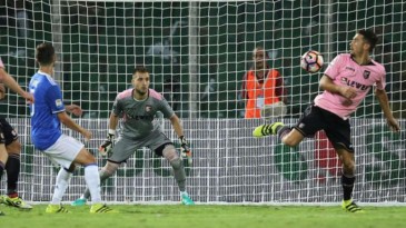 Difícil encontrar um gol contra mais classudo que este, de chaleira, que deu a vitória à Juve