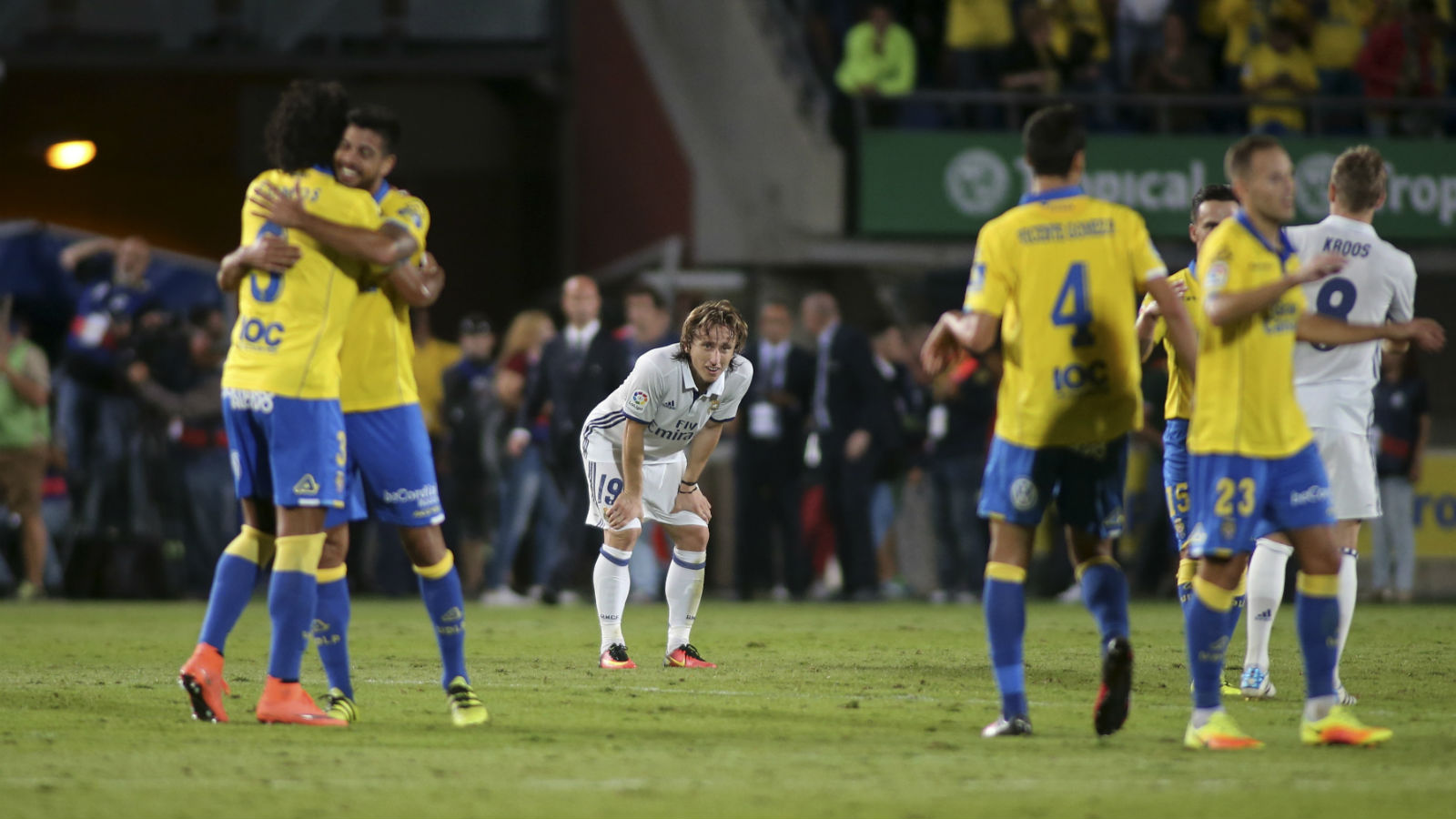 Las Palmas se agiganta outra vez para arrancar empate do Real Madrid no final