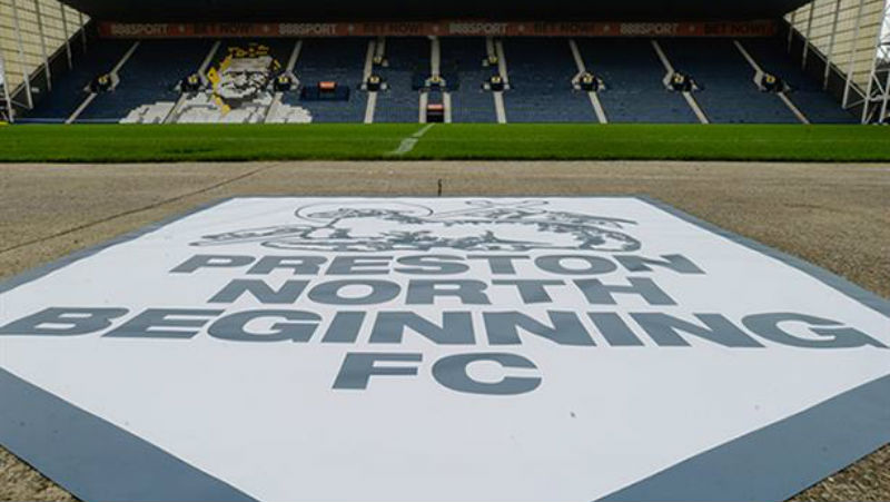 Preston North End mudou o seu nome para Preston North Beginning, mas por uma boa causa