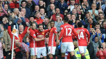 O Manchester United finalmente foi o time que se espera e destroçou o Leicester