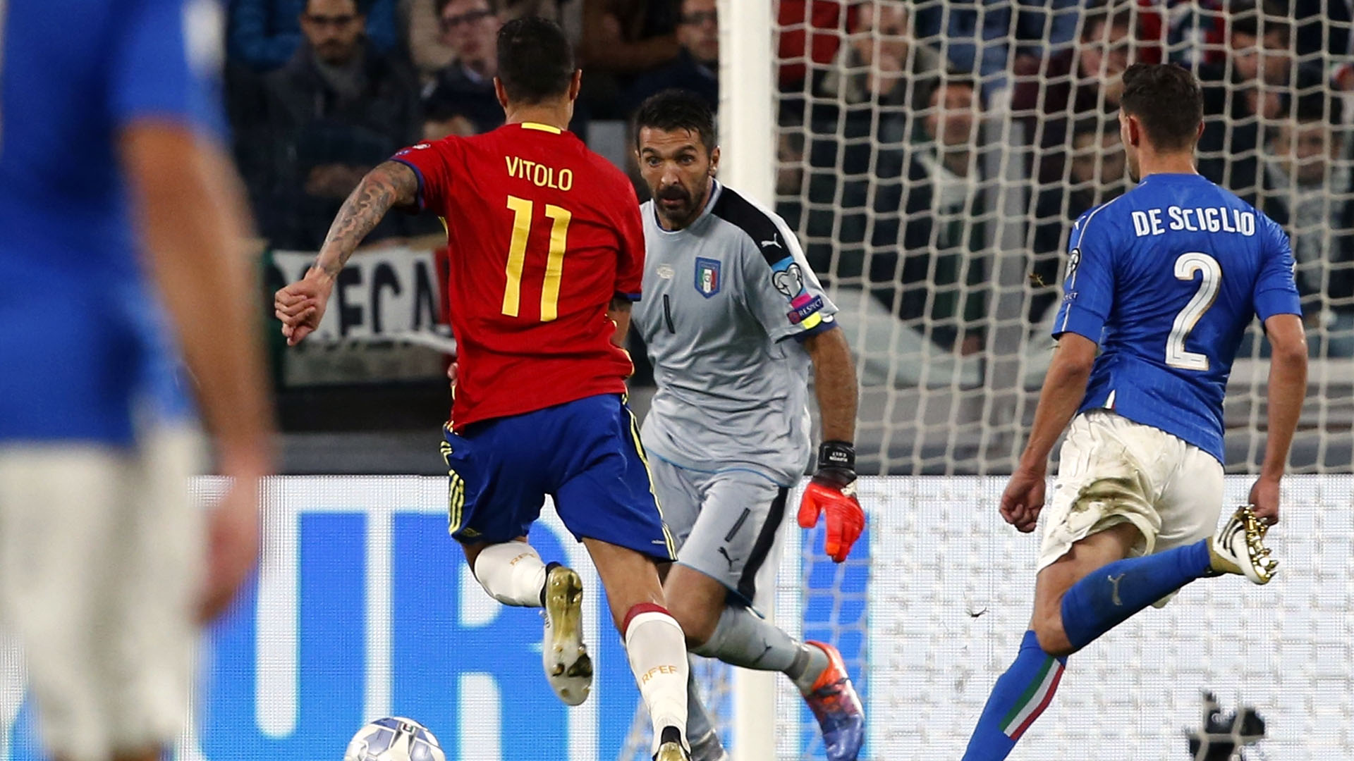Buffon falha e Vitolo marca o gol (AP Photo/Antonio Calanni)