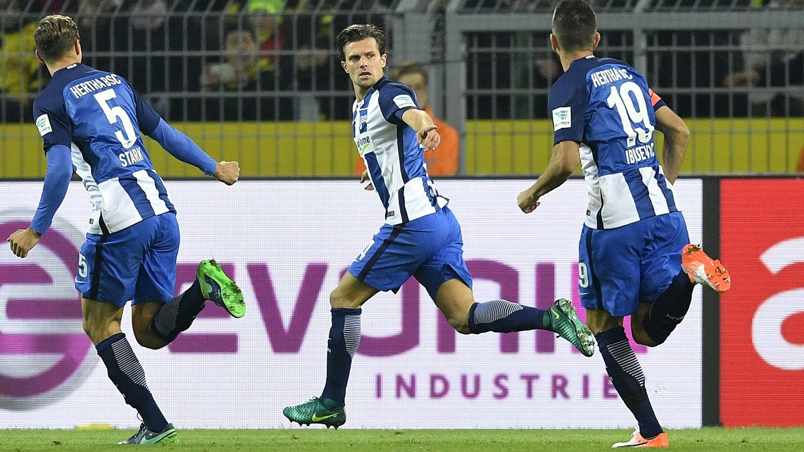 Hertha frustra Dortmund em casa e mostra que, outra vez, vai aprontar na Bundesliga