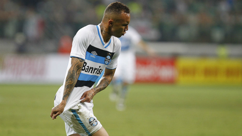 Expuls&atilde;o desmonta o Palmeiras, Gr&ecirc;mio aproveita e est&aacute; na semi da Copa do Brasil
