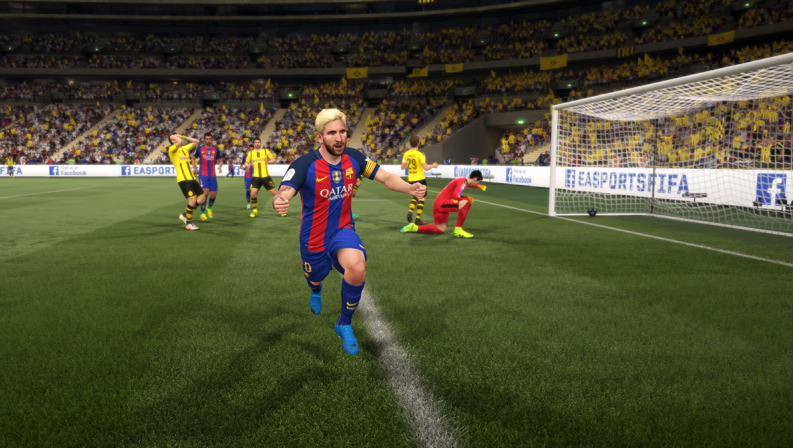 A experi&ecirc;ncia perfeita de futebol nos videogames seria unir PES 2017 e FIFA 17