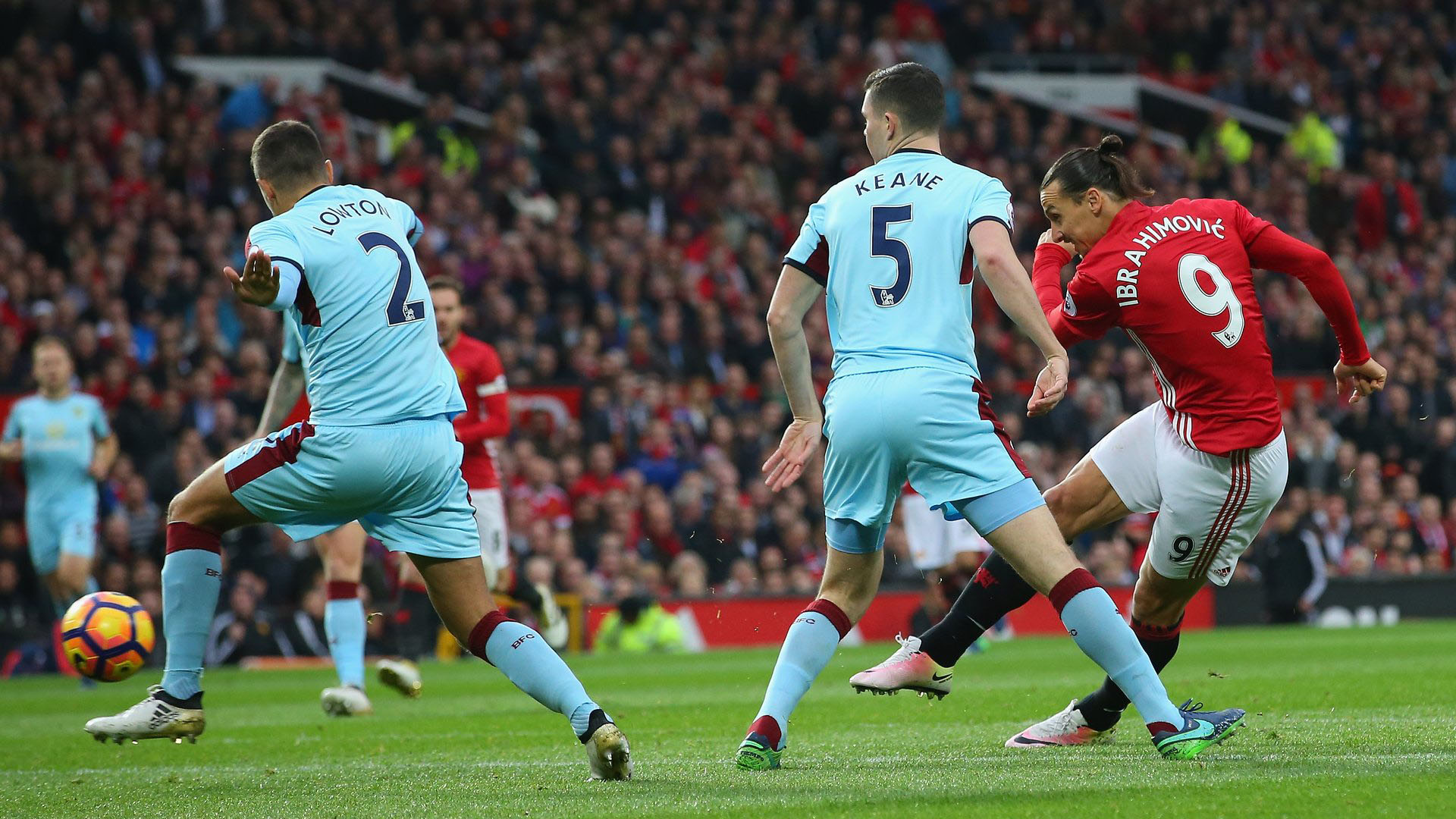Manchester United jogou t&atilde;o bem que &eacute; inacredit&aacute;vel que n&atilde;o tenha conseguido vencer o Burnley