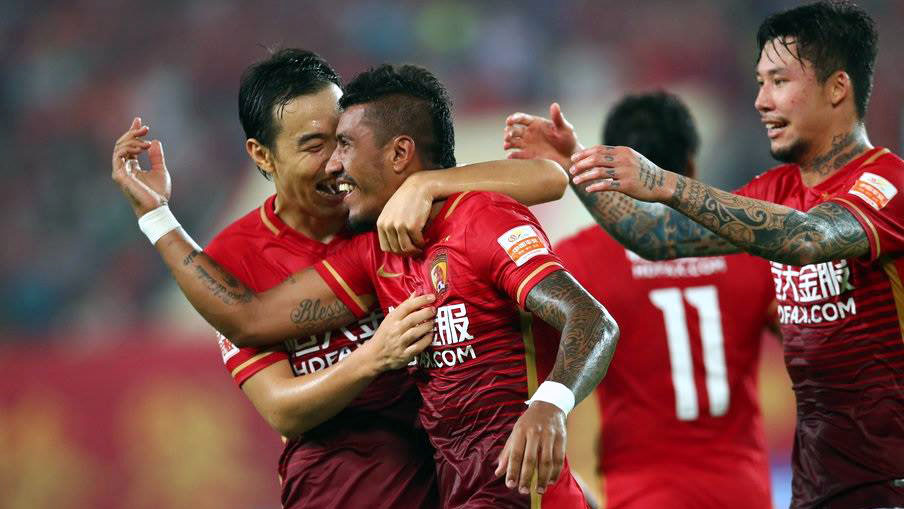 Melhor em tudo, Guangzhou de Felip&atilde;o, Paulinho e Goulart &eacute; hexa na China