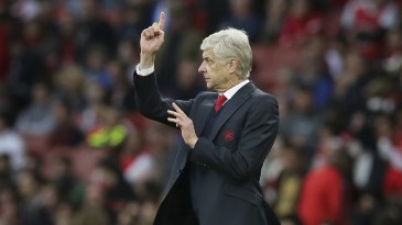 Wenger: “O time do Arsenal tem maturidade para brigar por tudo”