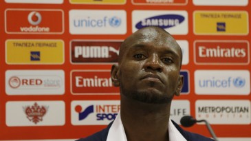 Abidal: lesão de Ronaldo na final da Euro foi problema para França e vantagem para Portugal