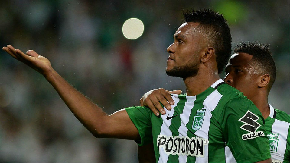 Borja continua fedendo a gol e destruiu os sonhos do Coritiba com uma atua&ccedil;&atilde;o infernal