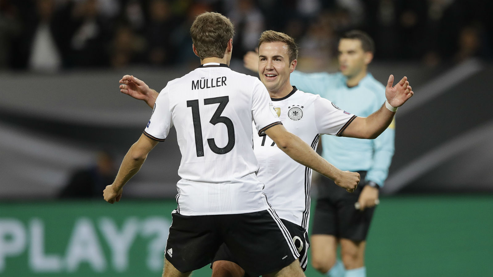 Alemanha jogou por m&uacute;sica e deu uma aula de futebol bonito contra a Rep&uacute;blica Tcheca