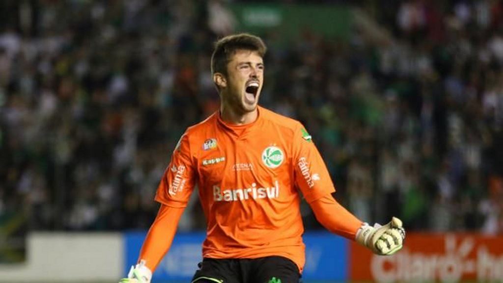 A personalidade de Elias fez a diferen&ccedil;a no acesso e tamb&eacute;m na hora da entrevista