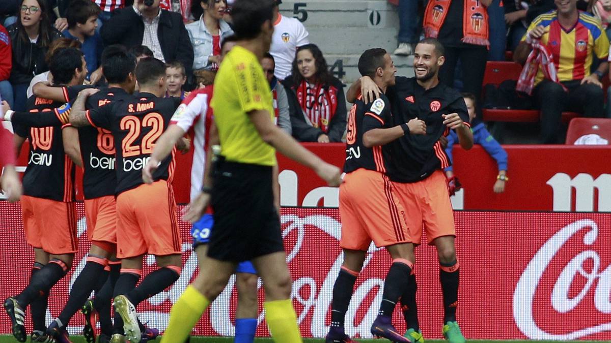 Dois gols de seu filho ou a vit&oacute;ria de seu time? O pai de Su&aacute;rez n&atilde;o titubeou: xingou o herdeiro