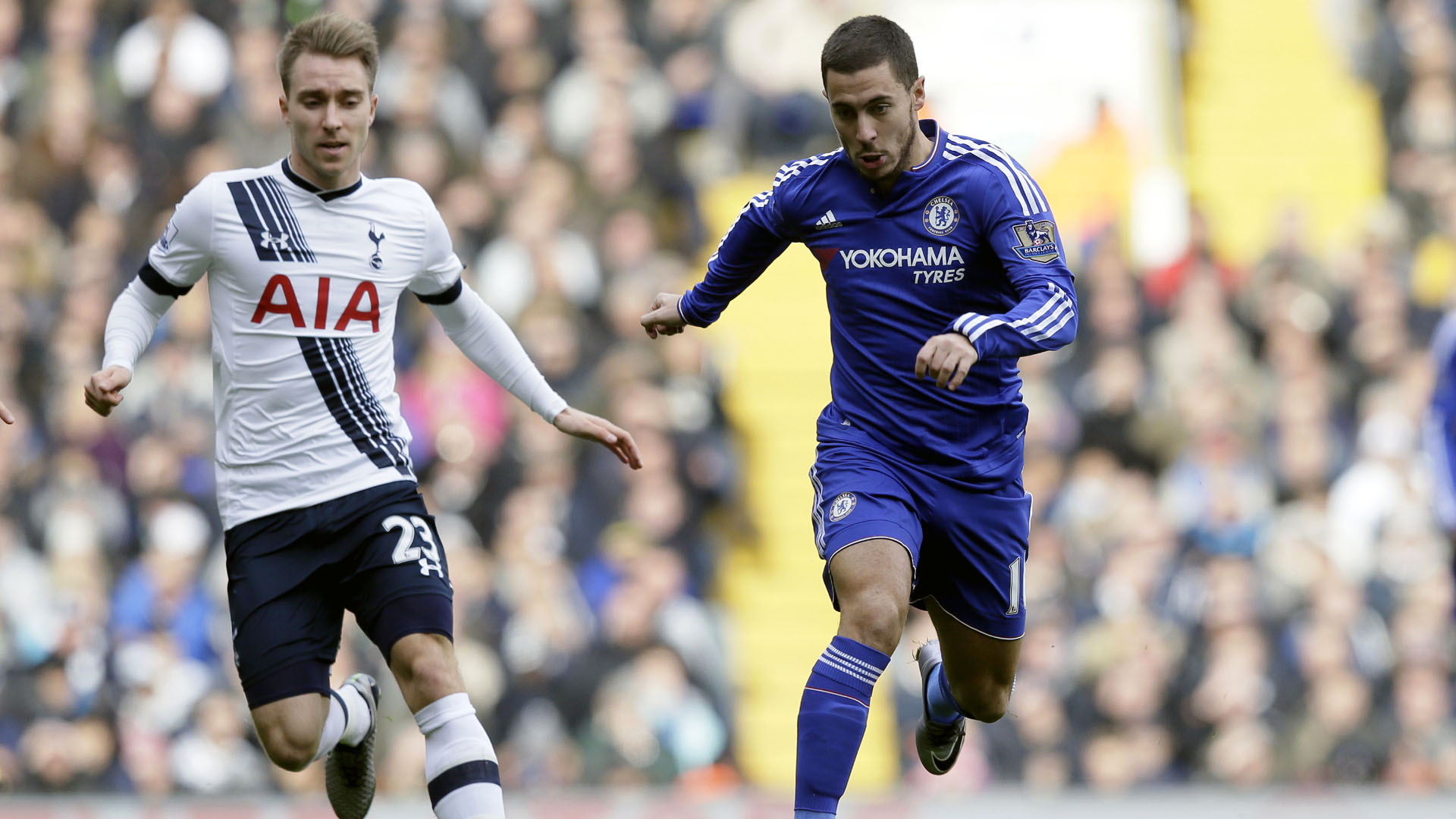 Hazard, do Chelsea (dir.) e Eriksen, do Tottenham (AP Photo/Tim Ireland)