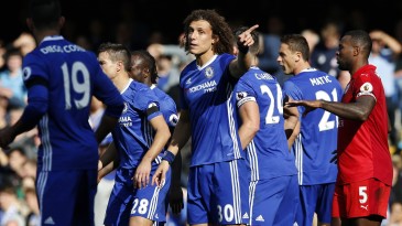 David Luiz: “Ainda é muito cedo para falar em título do Chelsea”