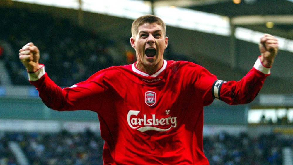 Cl&aacute;ssico, moderno, craque: Steven Gerrard no Meu Time de Bot&atilde;o