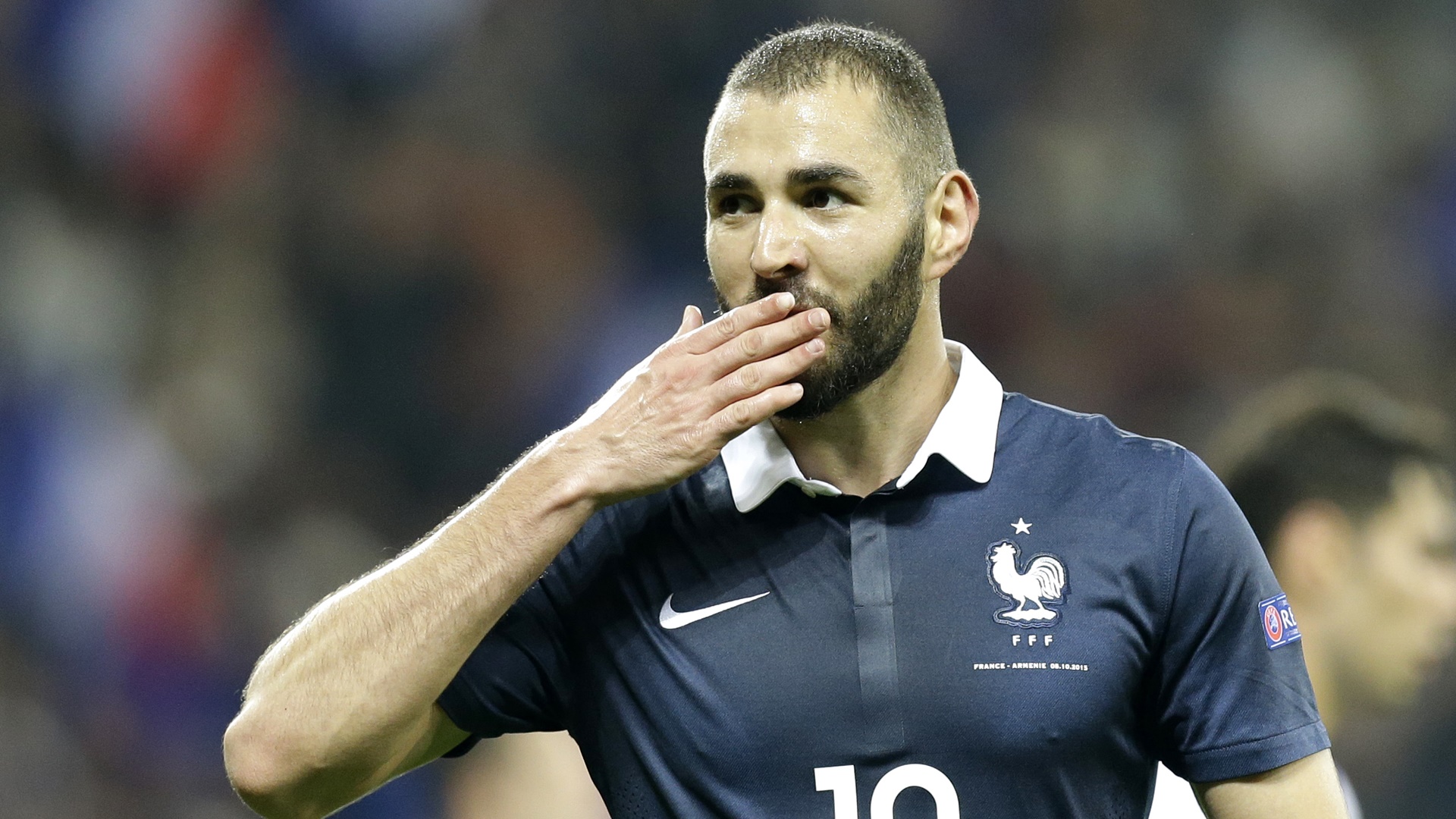 Presidente da Federa&ccedil;&atilde;o Francesa defende Benzema: &ldquo;Ele &eacute; muito melhor dos que o criticam&rdquo;