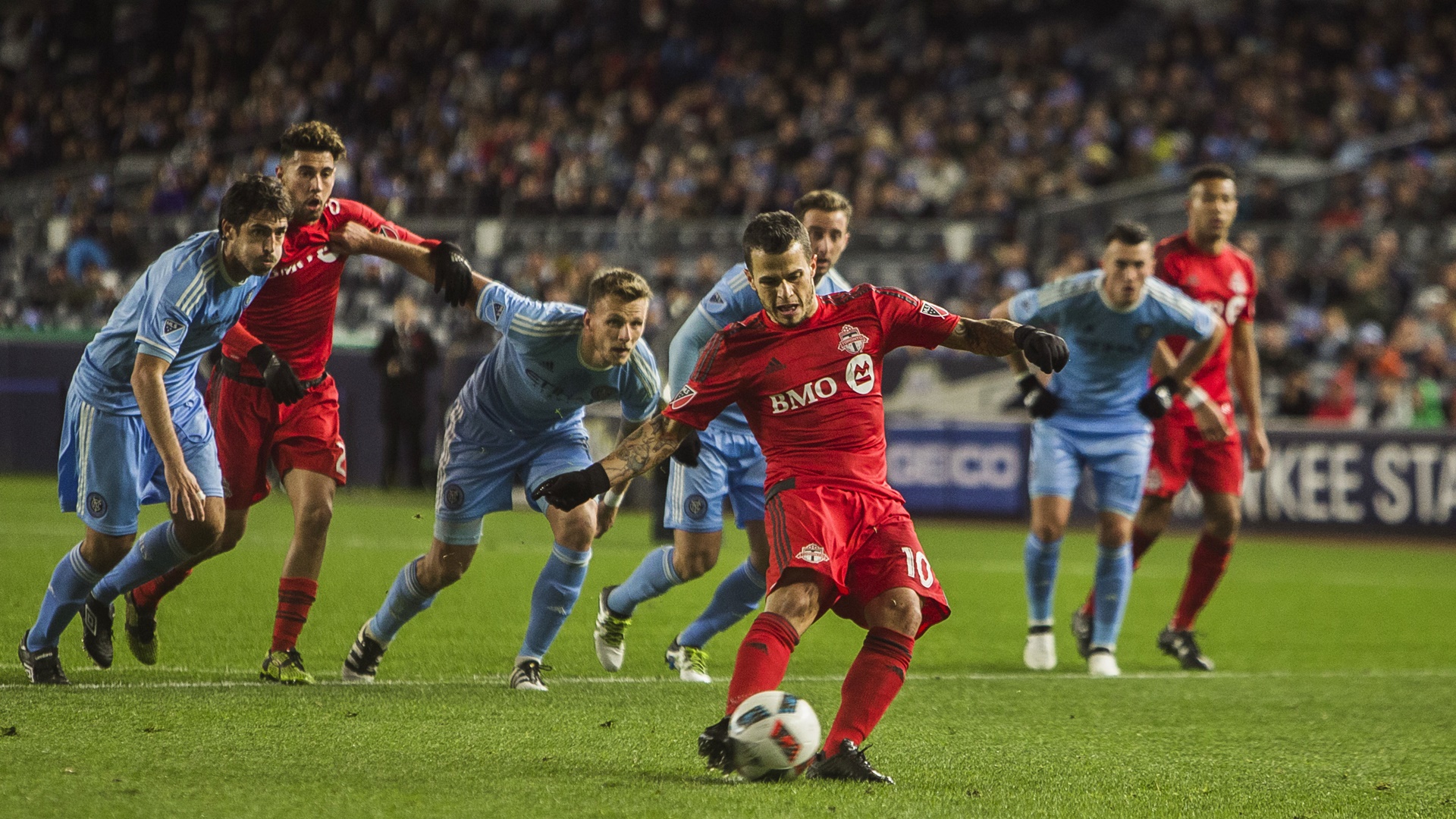 Toronto trucidou o New York City, e Giovinco foi o grande destaque dos playoffs da MLS