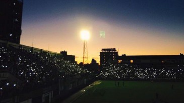 A Arena Condá se transformou em templo de fé, no abraço gigante que uniu sua gente