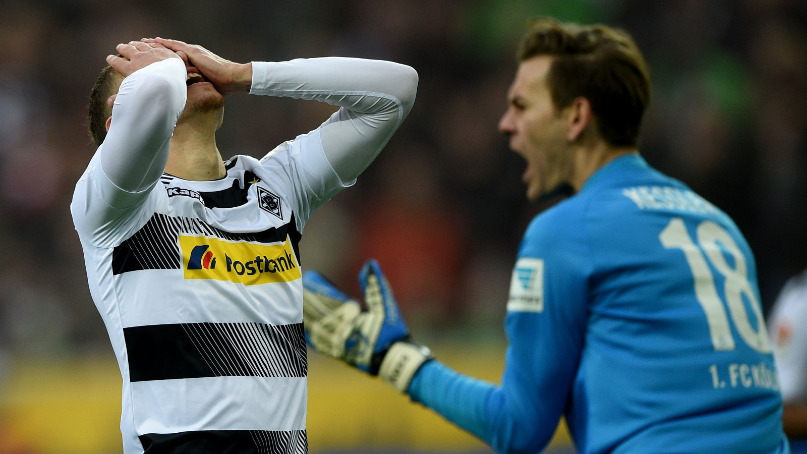 No finalzinho, um gola&ccedil;o de falta decidiu o verdadeiro d&eacute;rbi da rodada na Bundesliga