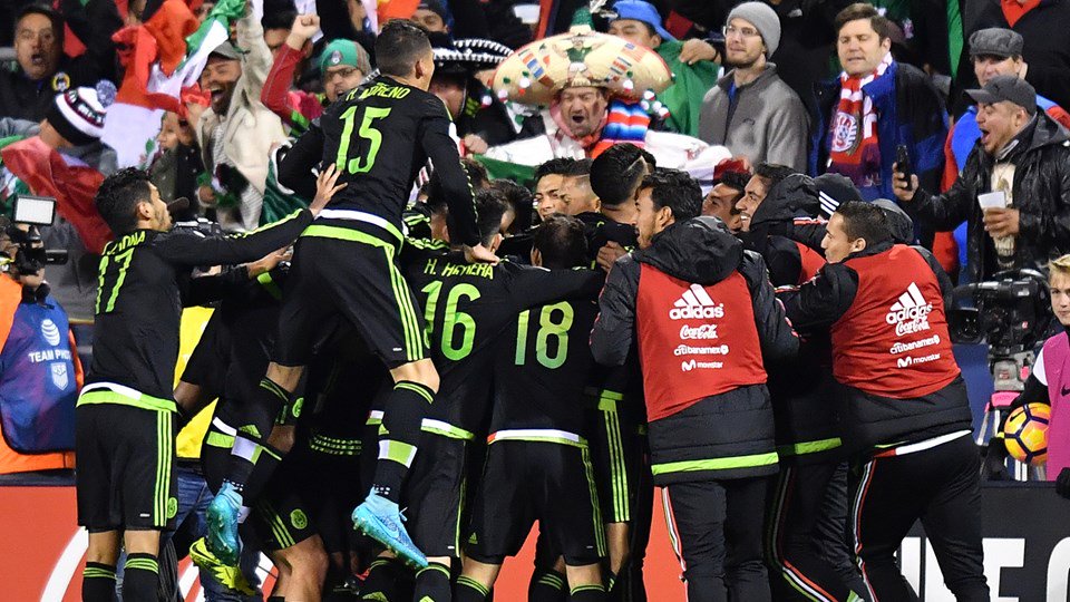 Orgulho latino: M&eacute;xico marca no fim e derruba EUA em Columbus pela primeira vez