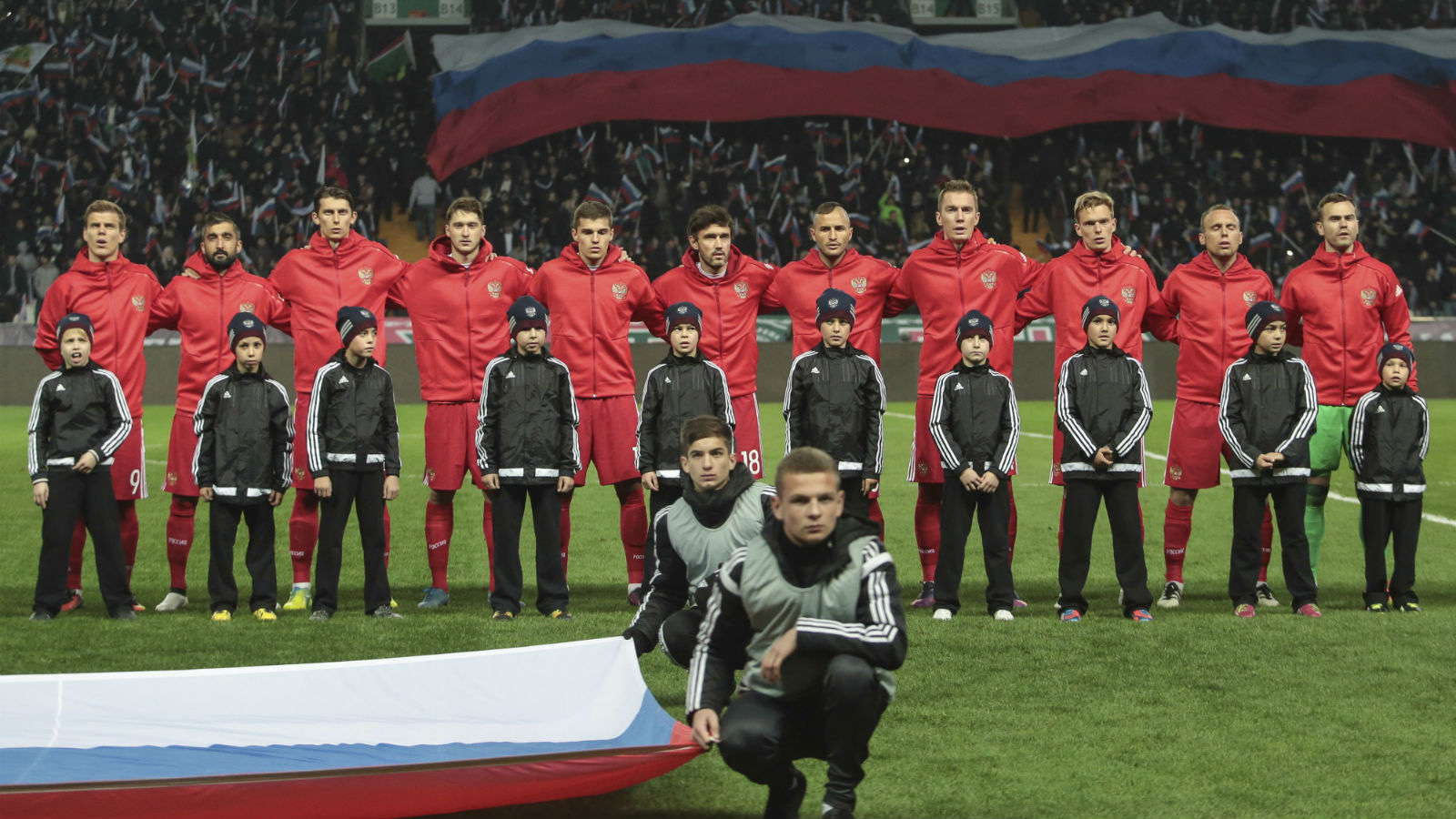 A dois anos da Copa, a sele&ccedil;&atilde;o russa busca seu prumo, mas parece pronta a decepcionar