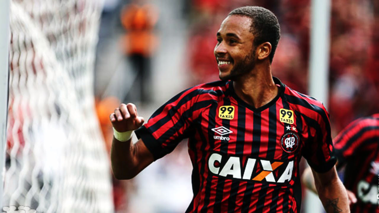 Hernani deixa o Atl&eacute;tico Paranaense para o Zenit com potencial de ser destaque