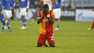 Eboué, entre a depressão por não poder jogar futebol e o bom humor