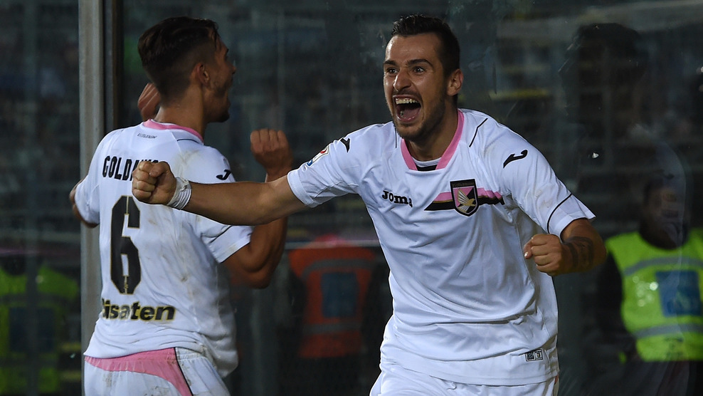 BERGAMO, ITALY - SEPTEMBER 21:  Ilija Nestorovski of Palermo celebrates after scoring the winning goal during the Serie A match between Atalanta BC and US Citta di Palermo at Stadio Atleti Azzurri d'Italia on September 21, 2016 in Bergamo, Italy.  (Photo by Tullio M. Puglia/Getty Images)