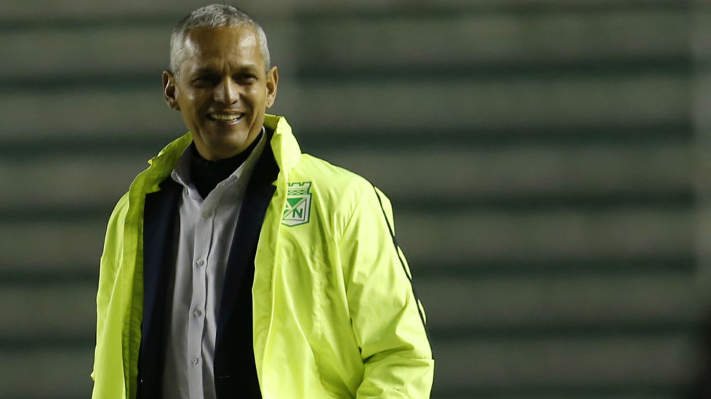 Reinaldo Rueda, t&eacute;cnico do Atl&eacute;tico Nacional (Foto: AP)