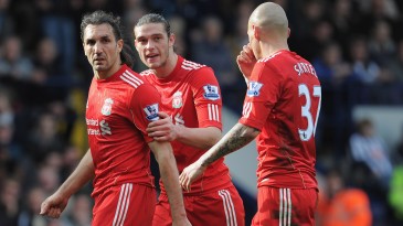 Andy Carroll confessa que descobriu quem eram seus companheiros de Liverpool pelo Google