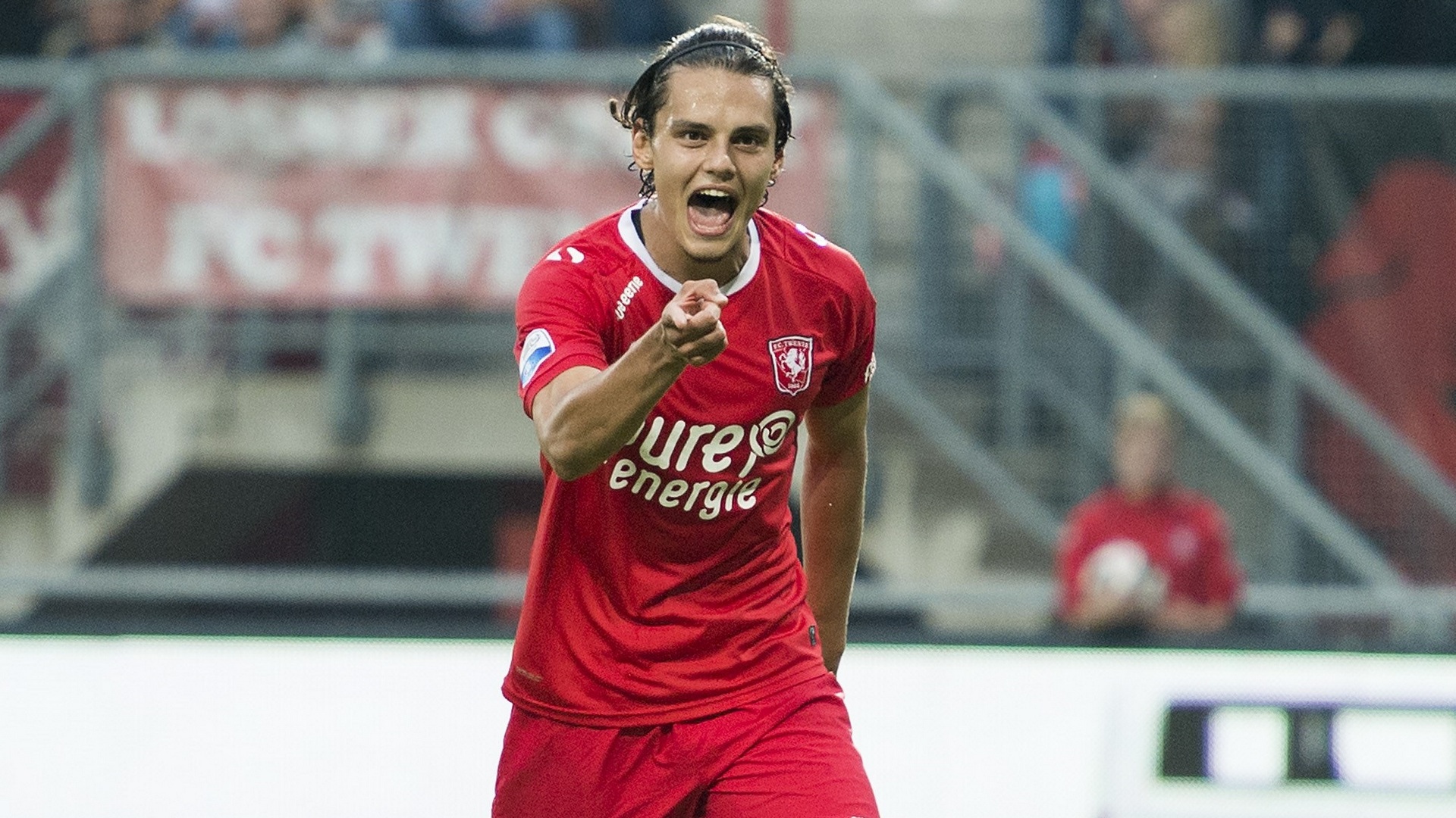Enes &Uuml;nal, artilheiro do Twente