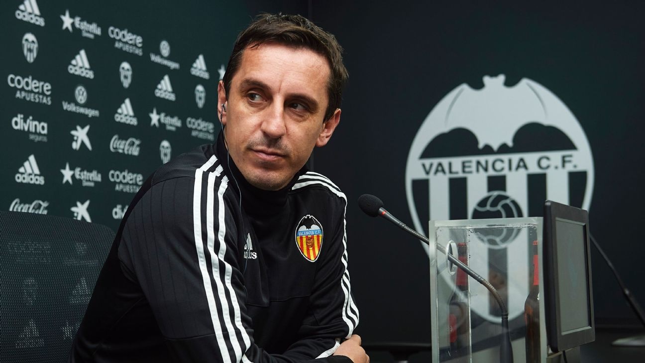 Ex-presidente do Valencia critica Gary Neville: &ldquo;Aquele ingl&ecirc;s foi o pior t&eacute;cnico que j&aacute; vi&rdquo;