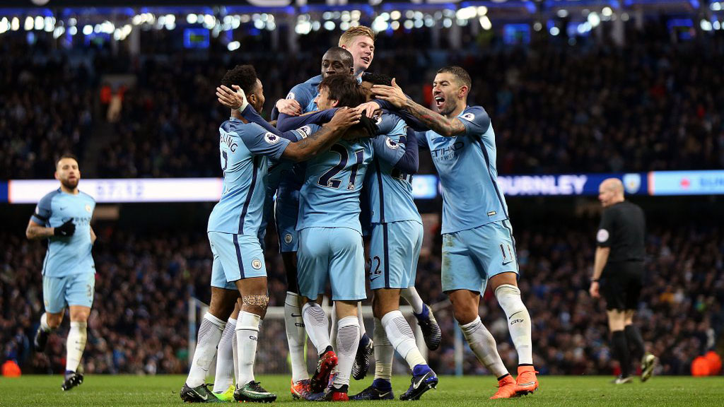 Expuls&atilde;o, sufoco e retranca no final: Man City sofreu para vencer Burnley