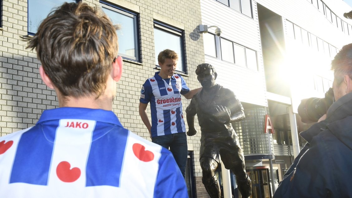 Odegaard poder&aacute; dar seus primeiros passos bem-sucedidos como profissional na Eredivisie