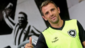 Podcast Trivela #113: As contratações do futebol brasileiro