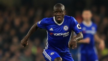 Uma noite monstruosa de Kanté ajudou o Chelsea a sair com o empate de Anfield