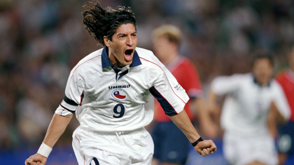 Zamorano, 50 anos: um atacante letal e um craque identificado com o seu povo