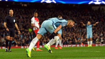 Ascensão de Agüero veio justamente quando o Man City precisou: no jogaço com o Monaco