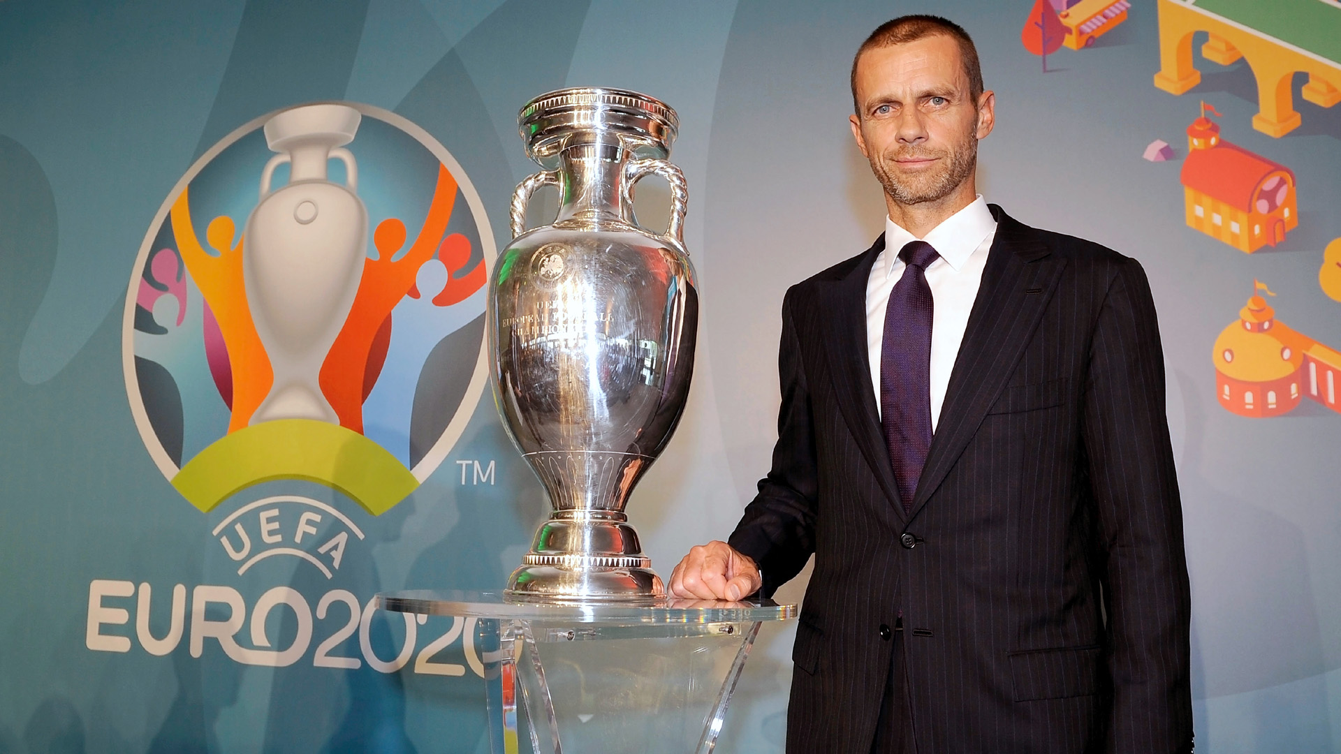 Uefa aprova reformas por transpar&ecirc;ncia e limitar&aacute; mandatos de dirigentes