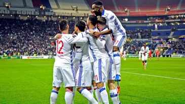 Lyon fez uma festa ofensiva: um 7 a 1 implacável diante do AZ e 11 a 2 no placar agregado