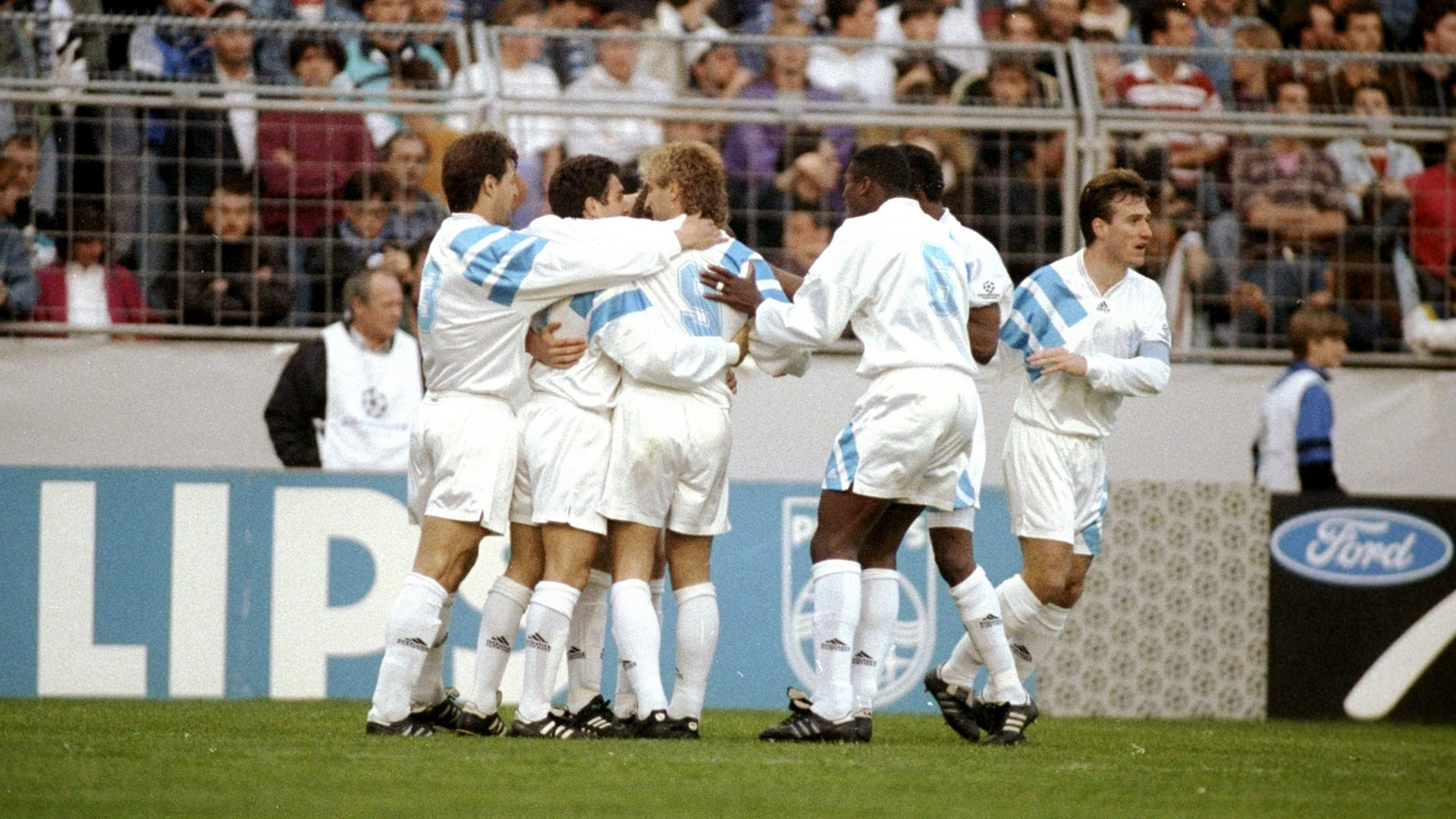 Olympique de Marseille de 1993: entre a dor da derrota at&eacute; o esc&acirc;ndalo que rebaixou o clube